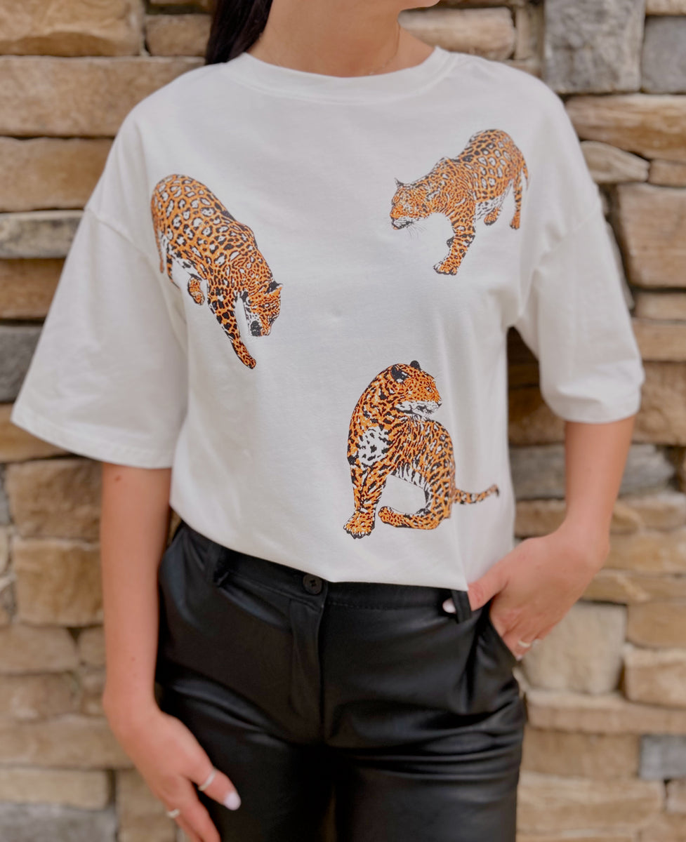White Leopard Print tee – Serenity and Co.